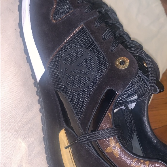 Louis Vuitton Run Away Sneaker - Picture 4 of 5